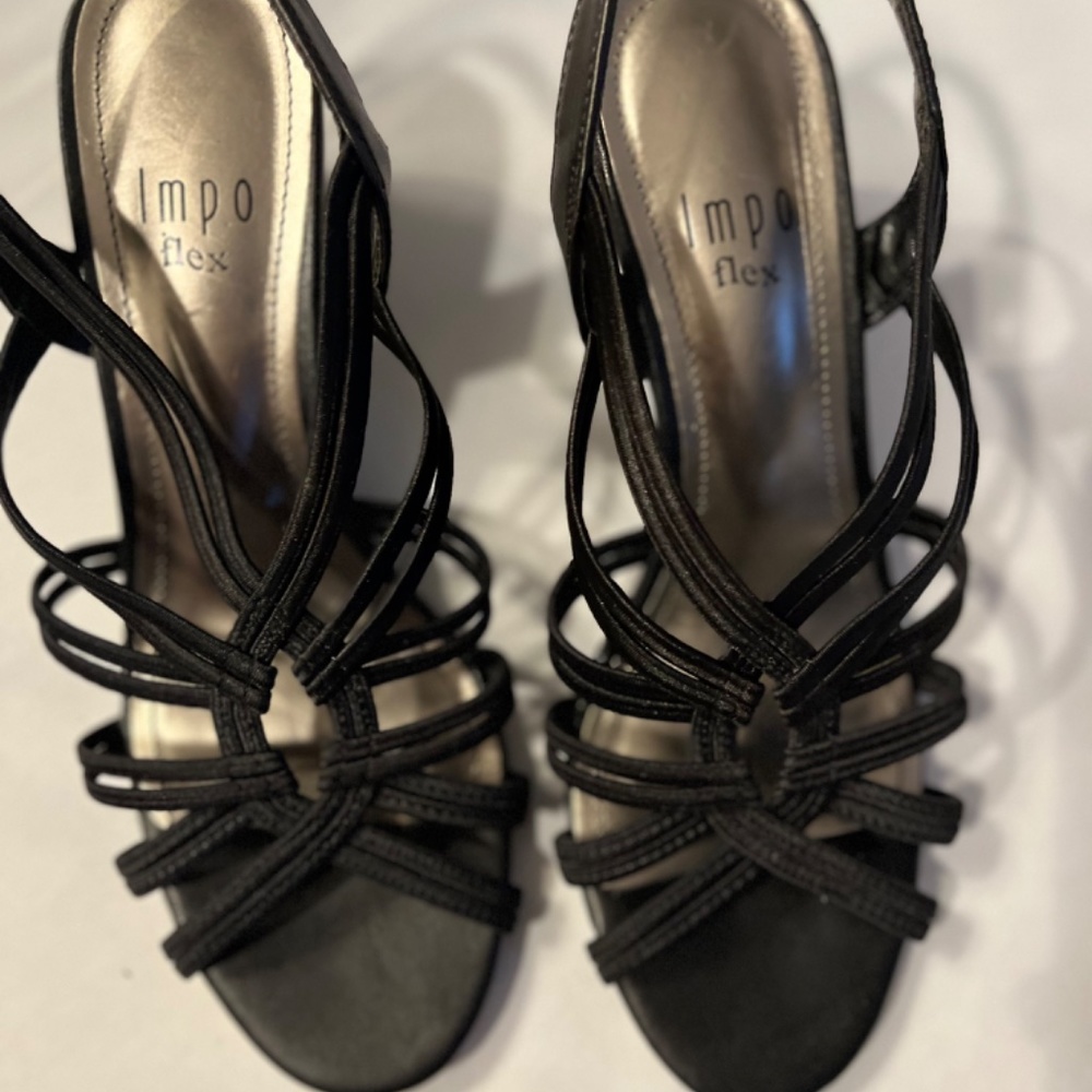 Shoes - Picture 3 of 4